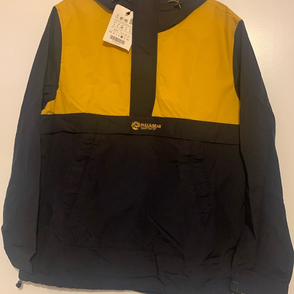 Men’s windbreaker jacket.